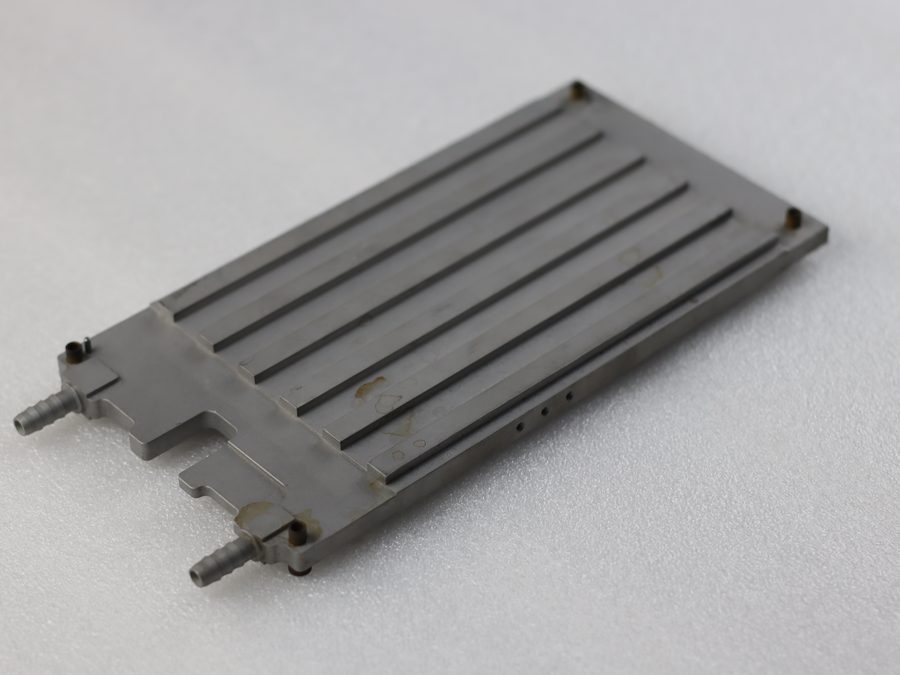 VPX 导冷型铝液冷板，多流道带管接口