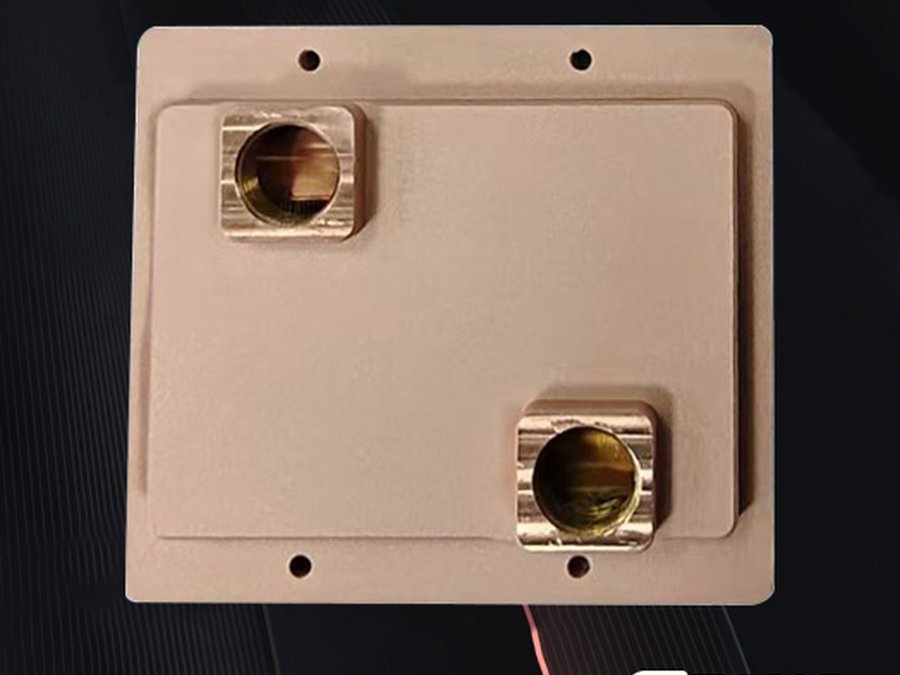 SP6 液冷板，AMD SP6，300 W，东吉热控